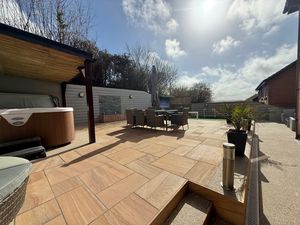 Photo 23- click for photo gallery